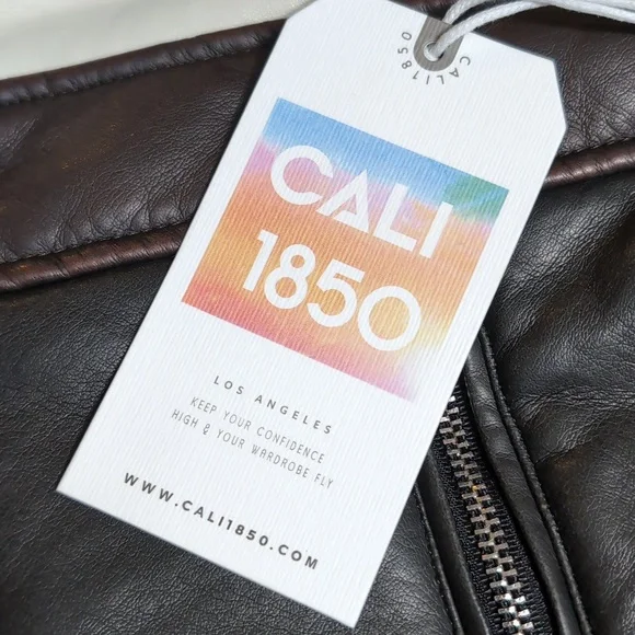 NWT Cali 1850 Urban Outfitters Faux Leather/Sherpa Vest Size Medium - Picture 5 of 9